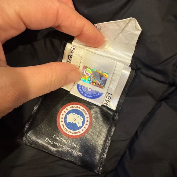 Canada Goose Kensington jacket - Picture 3 of 3